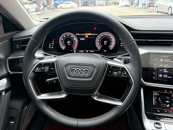 Audi A7L 2024