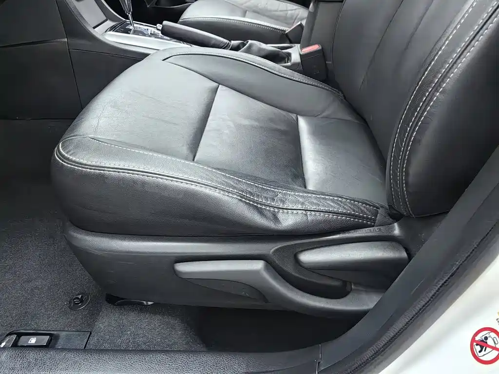 Toyota Corolla 2016 — фото 20