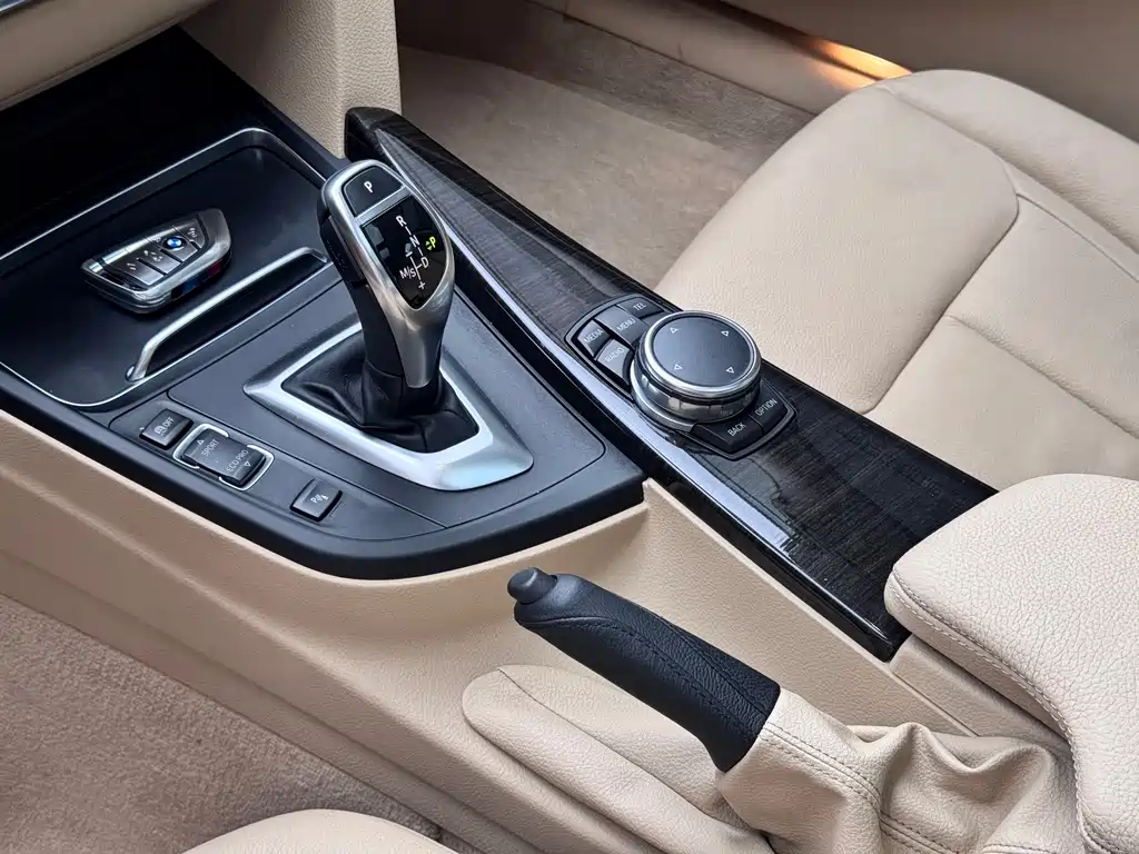 BMW 3 Series GT 2016 — фото 13