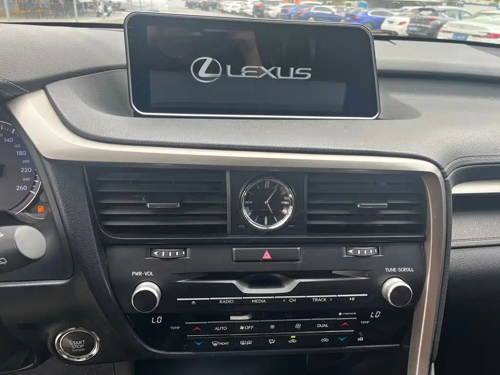 Lexus RX 2019 — фото 16