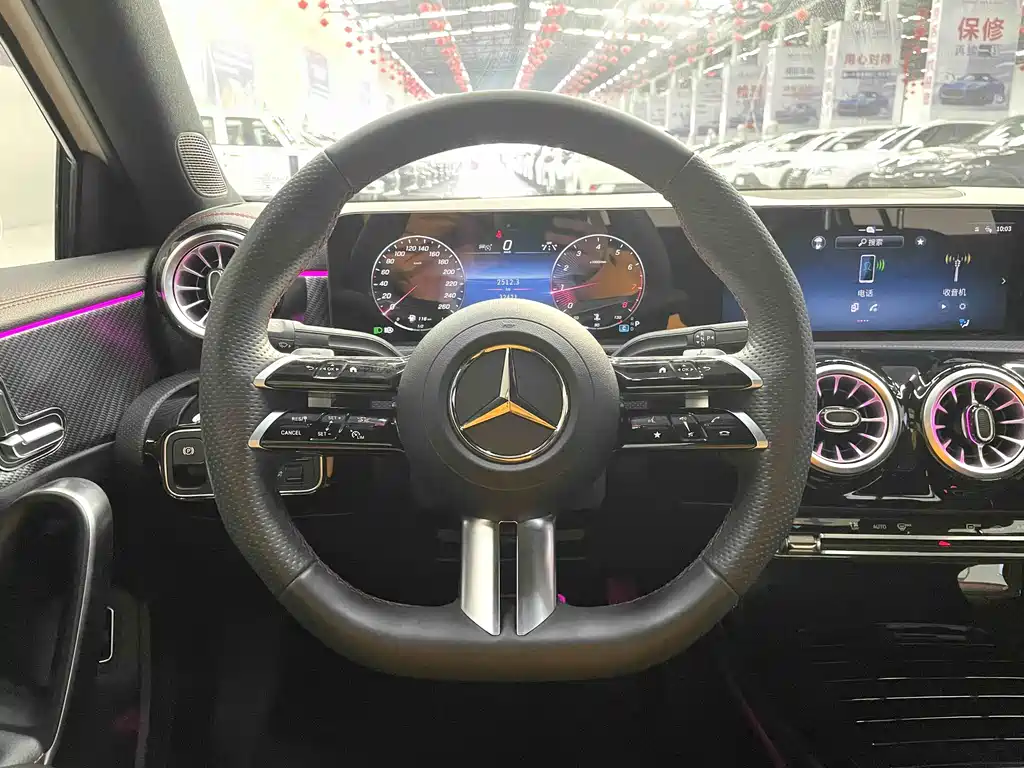 Mercedes-Benz A-Class 2023 — фото 8
