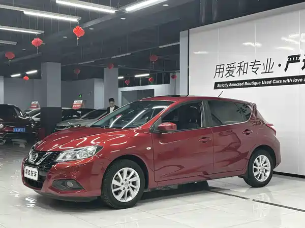 Nissan Tiida 2016