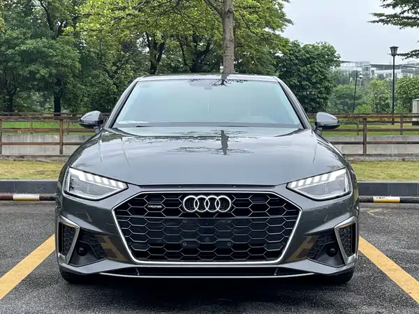 Audi A4L 2021