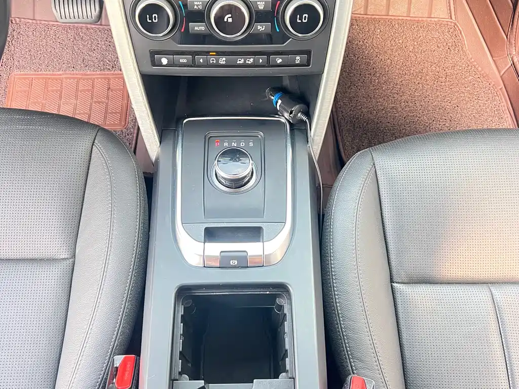 Land Rover Discovery Sport 2019 — фото 20