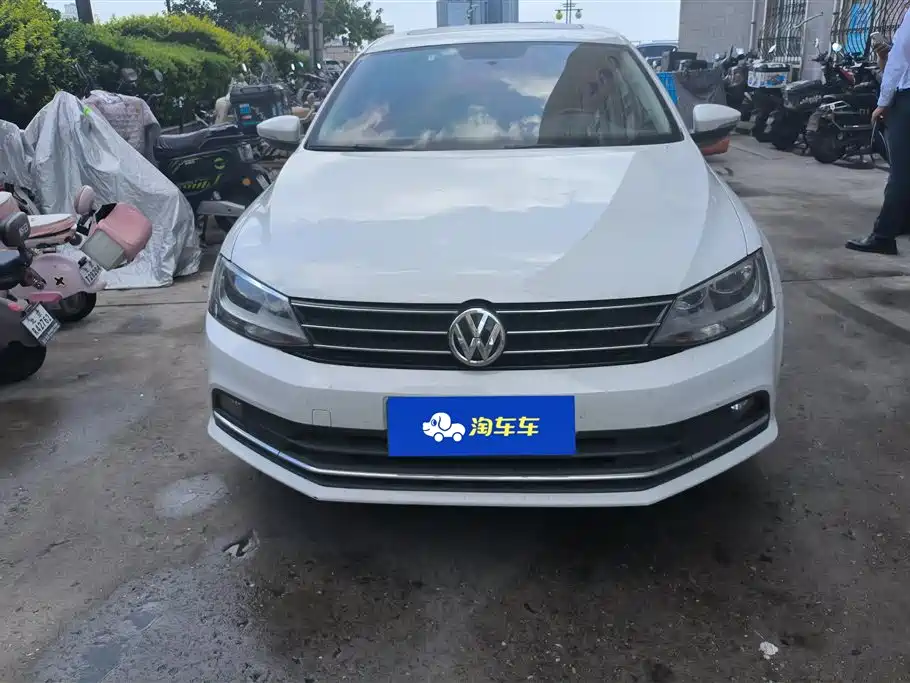 Volkswagen Sagitar 2017