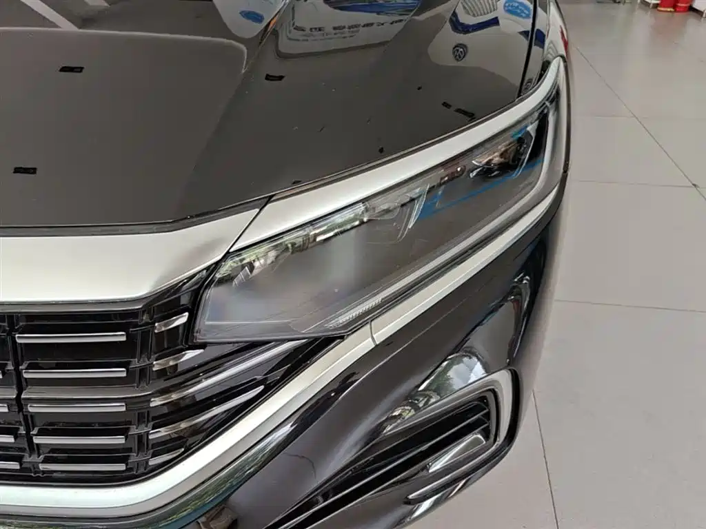 Volkswagen Passat PHEV 2022 — фото 24