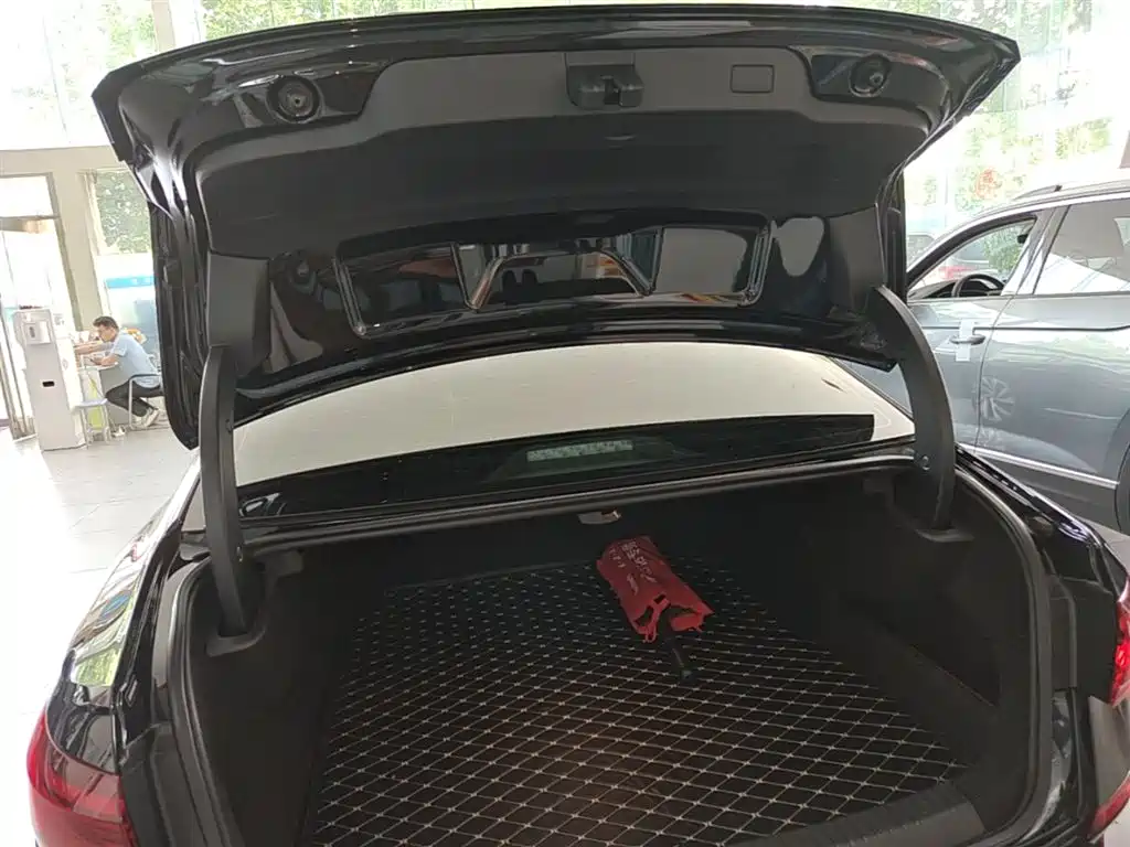 Volkswagen Passat PHEV 2022 — фото 19