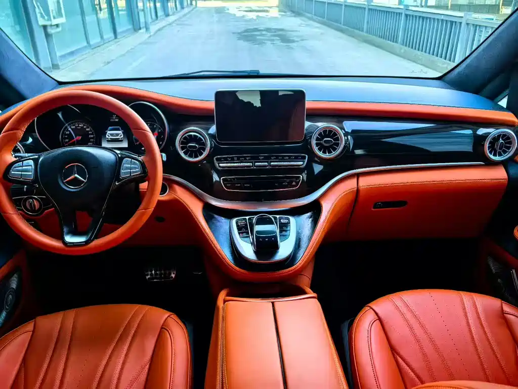 Mercedes-Benz V-Class 2019 — фото 4