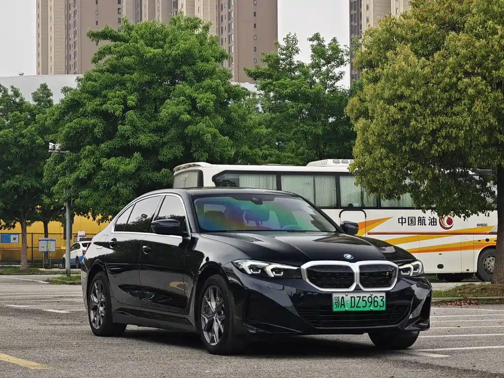 BMW i3 2023