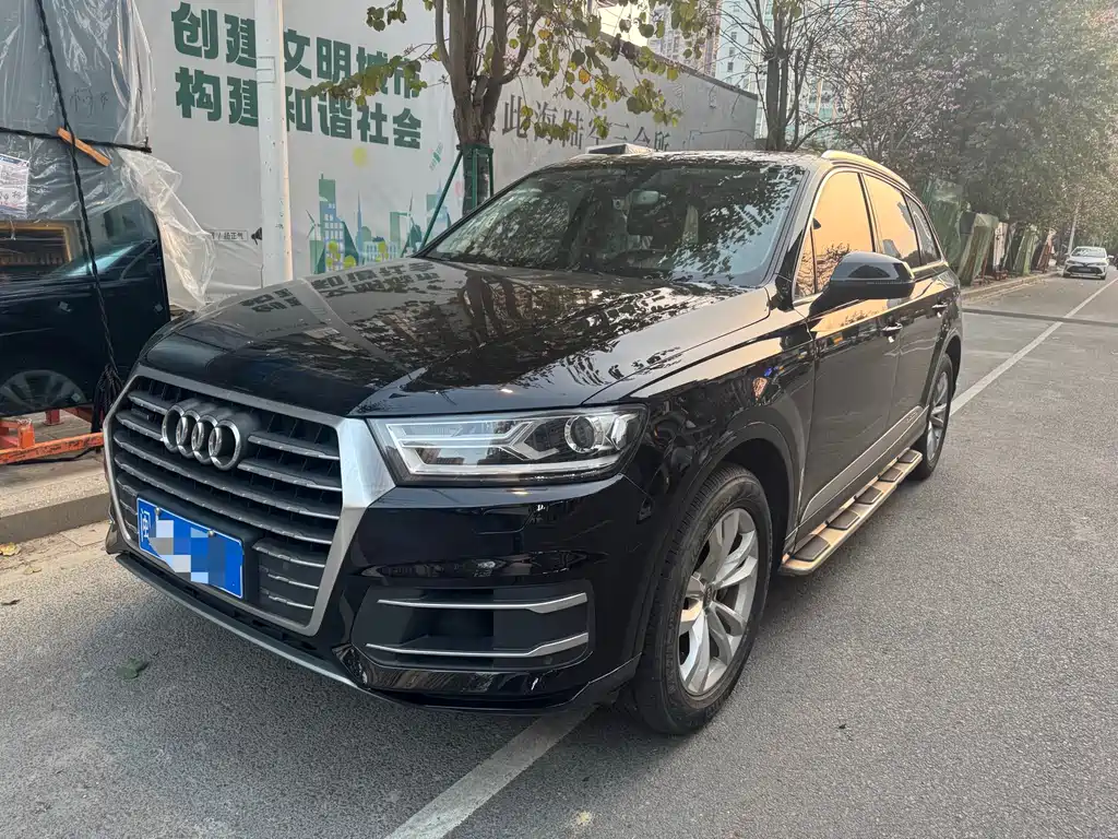 Audi Q7 2016 — фото 1