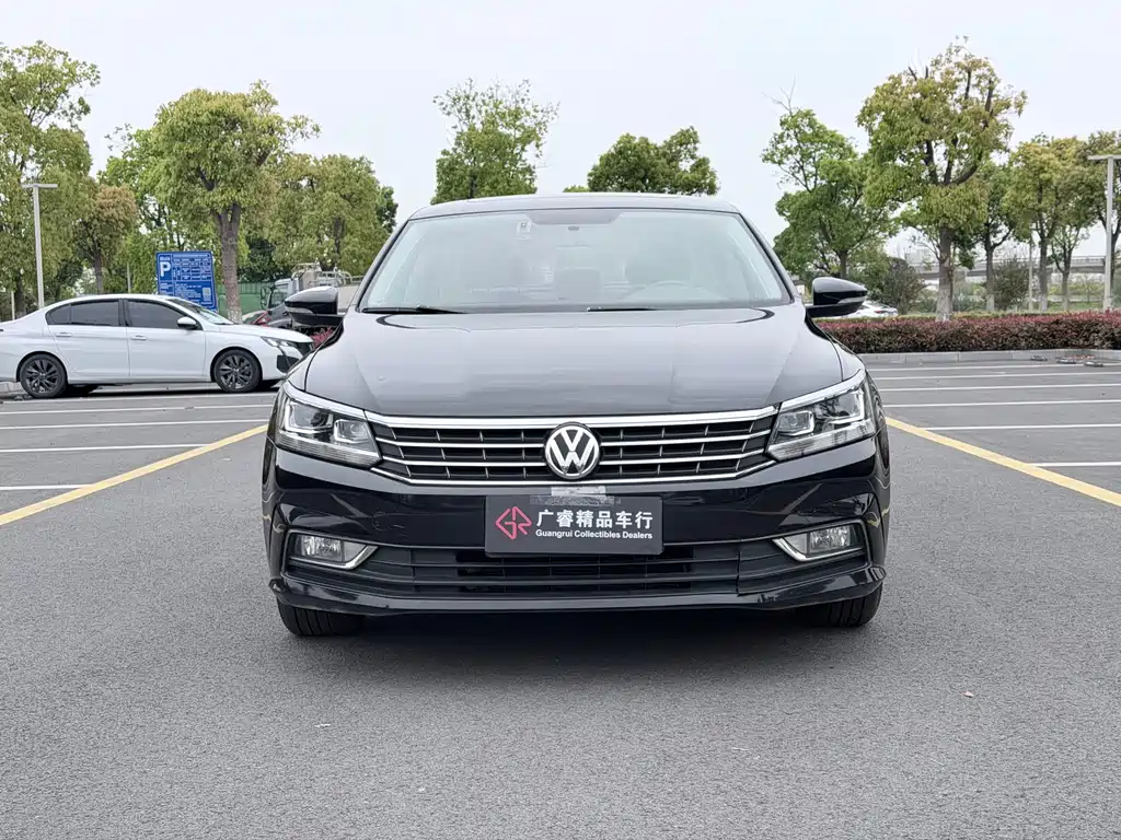 Volkswagen Passat 2019 — фото 2