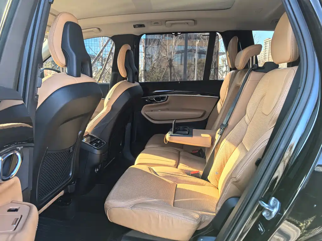 Volvo XC90 2016 — фото 15