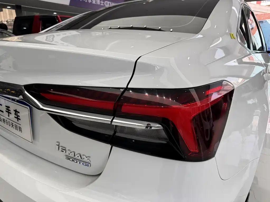 Roewe i6 MAX 2021 — фото 27