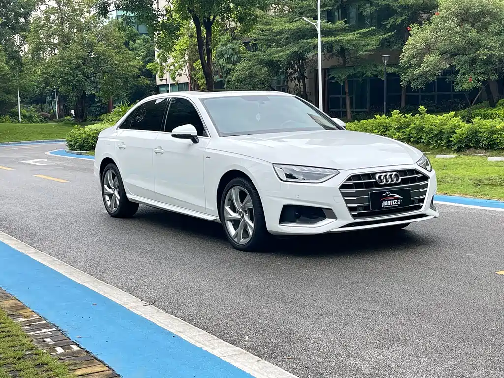 Audi A4L 2021 — фото 3
