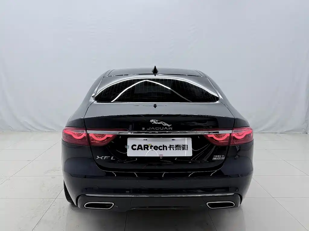 Jaguar XFL 2021 — фото 15