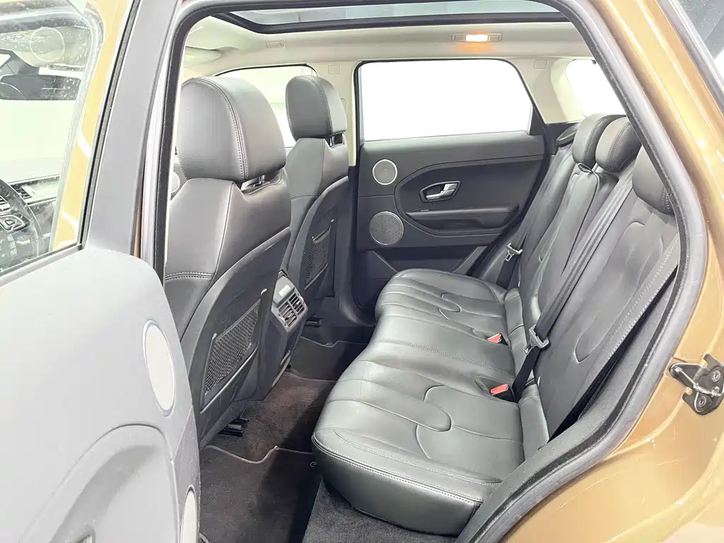 Land Rover Evoque 2015 — фото 9