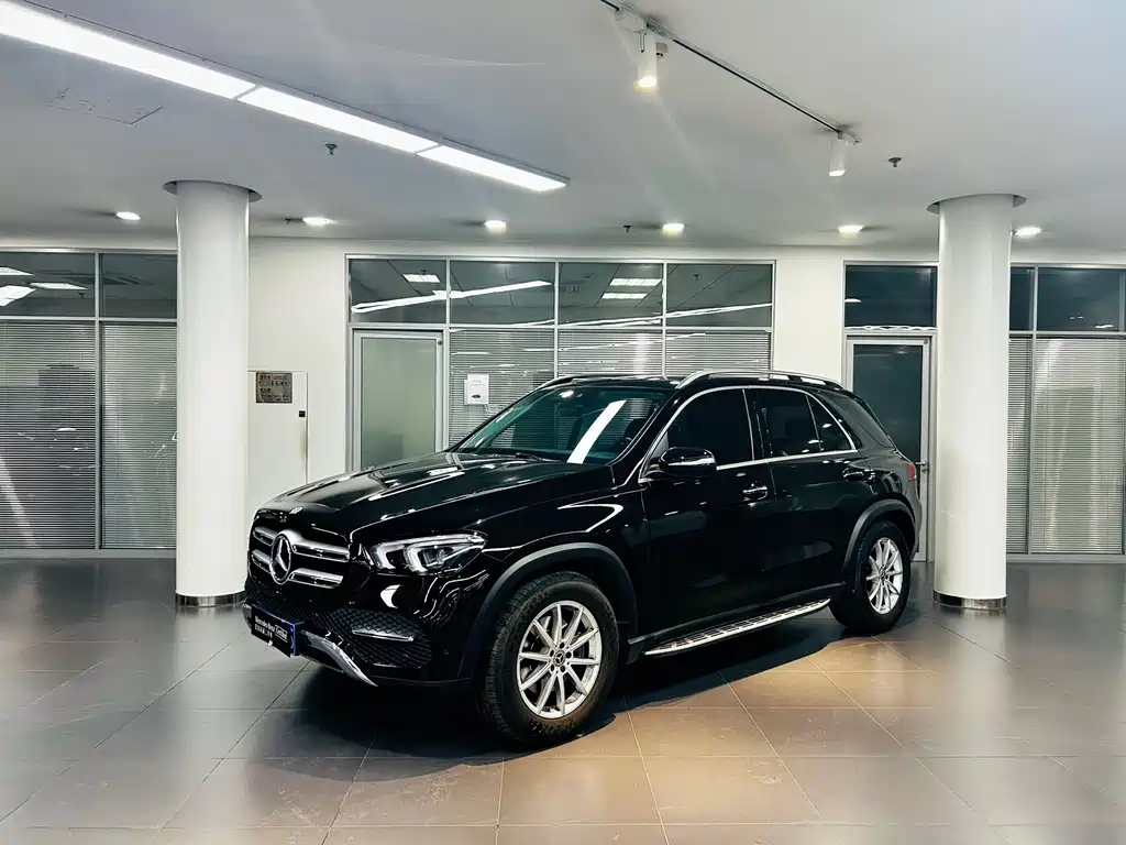 Mercedes-Benz GLE 2022 — фото 1