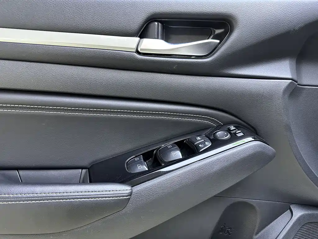Nissan Teana 2023 — фото 9