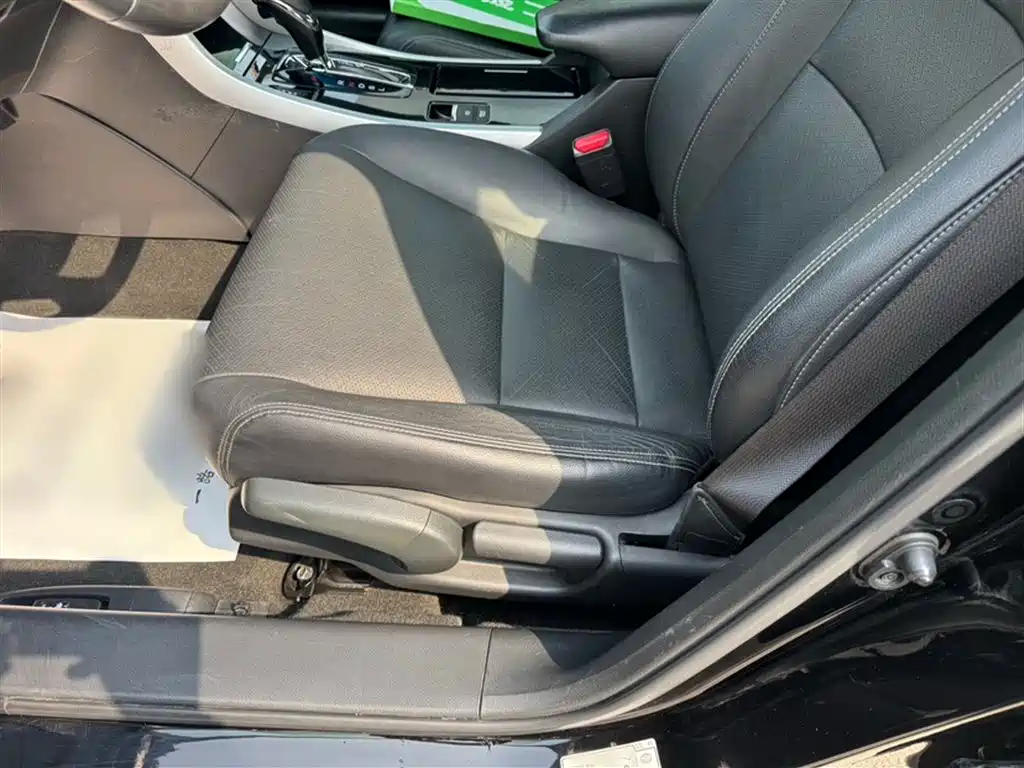 Honda Accord 2018 — фото 16