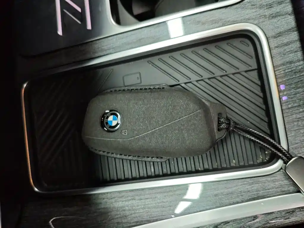BMW i7 2023 — фото 17