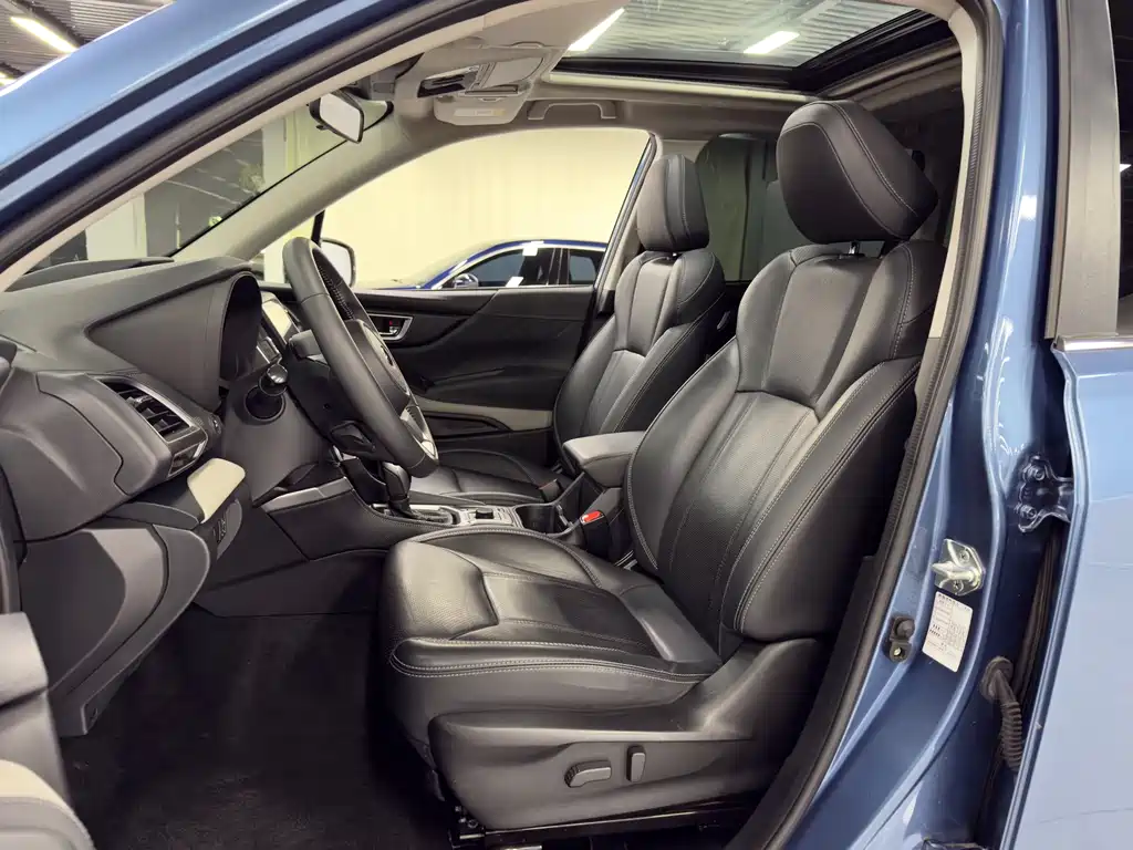 Subaru Forester 2023 — фото 20