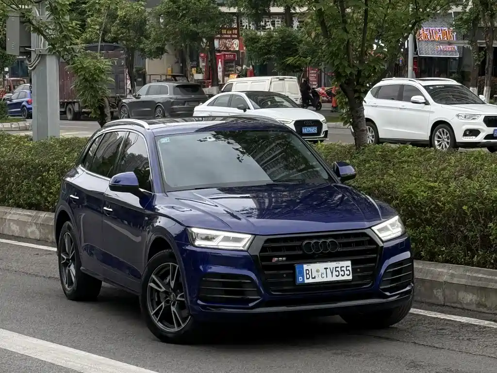 Audi Q5L 2021 — фото 3