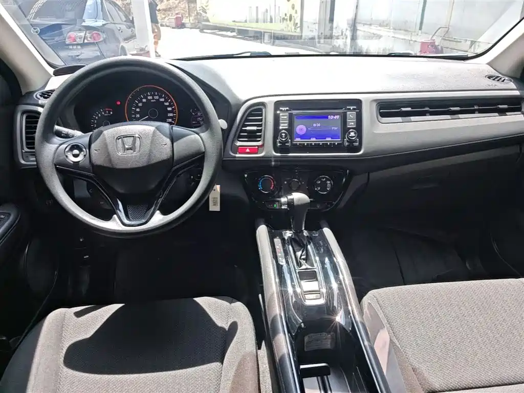 Honda Vezel 2017 — фото 10