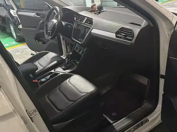 Volkswagen Tiguan L 2021
