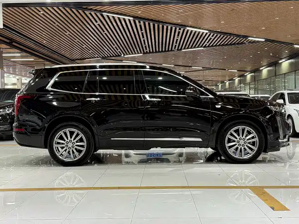 Cadillac XT6 2021