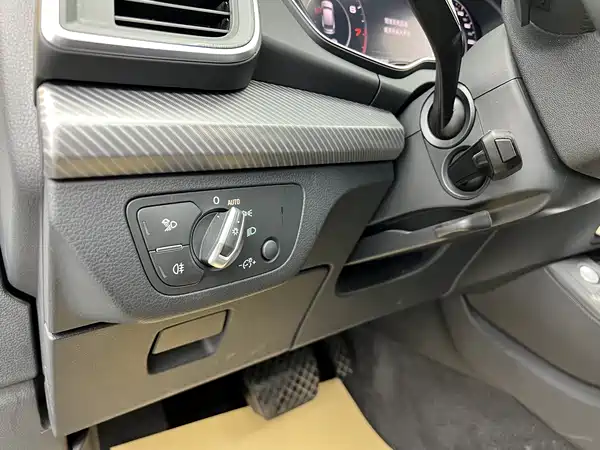 Audi Q5L 2021
