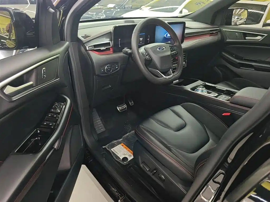 Ford Edge 2022 — фото 15