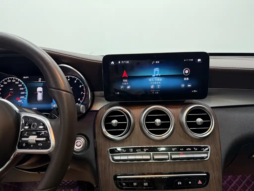 Mercedes-Benz GLC 2020 — фото 13