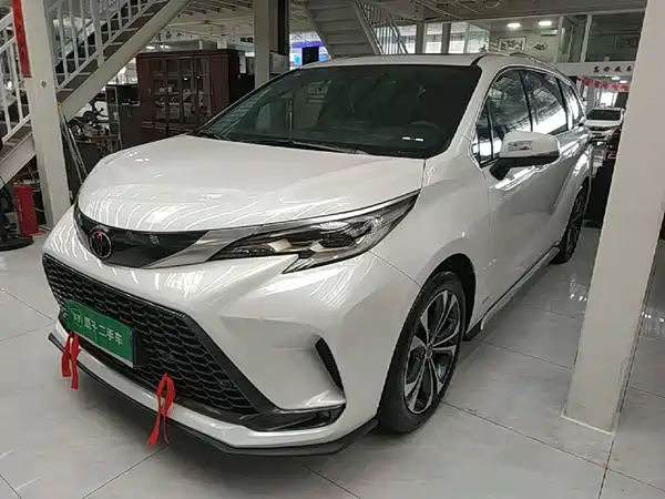 Toyota Granvia 2025