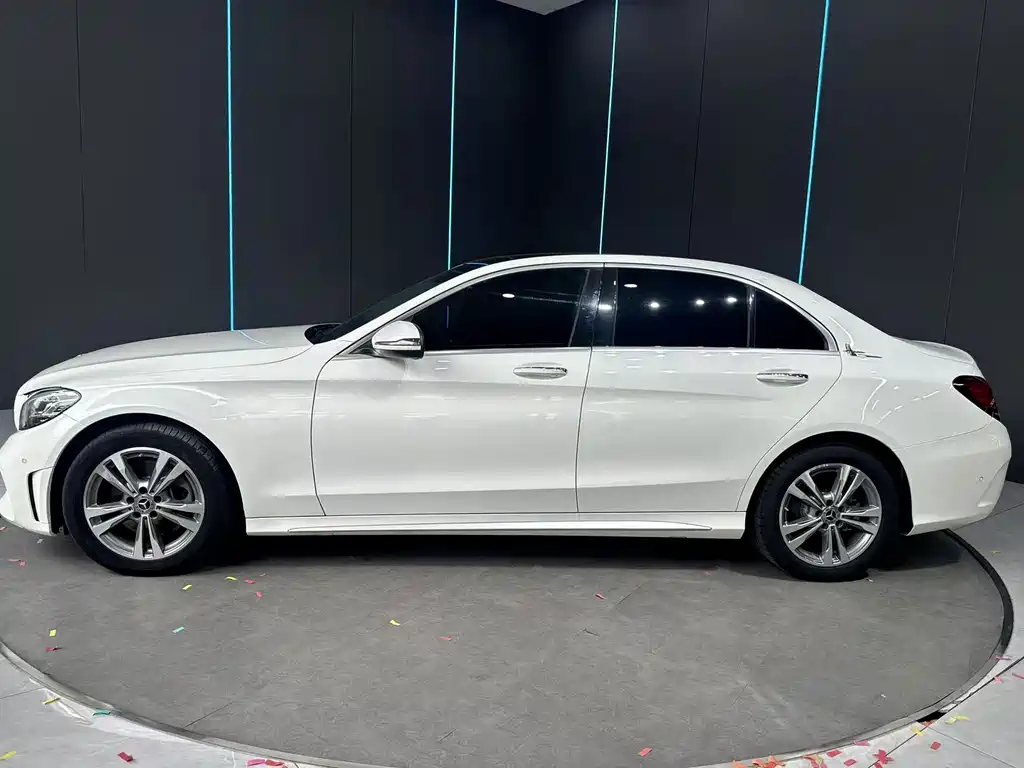 Mercedes-Benz C-Class 2021 — фото 5
