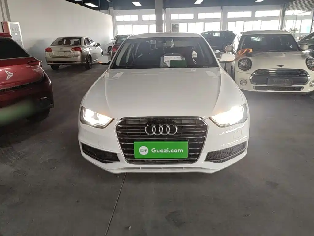 Audi A4L 2016