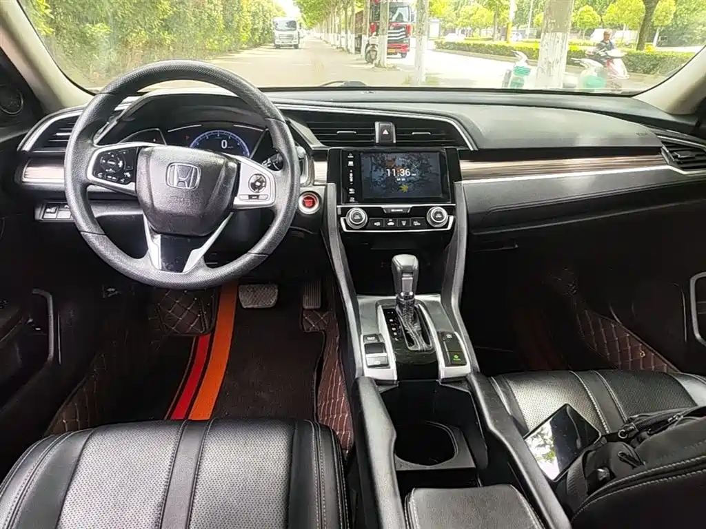 Honda Civic 2020 — фото 10