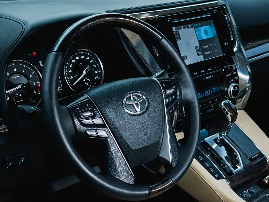 Toyota Alphard 2018 — фото 8