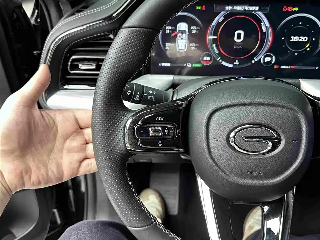 GAC Trumpchi GS8 2023 — фото 17