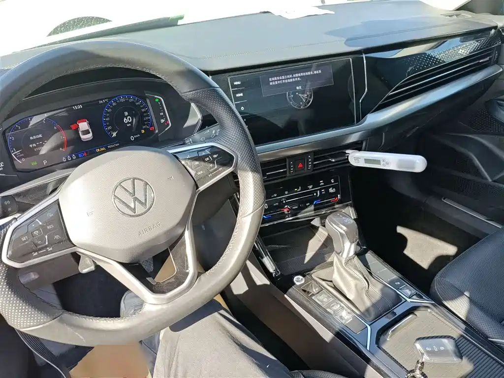 Volkswagen Passat 2023 — фото 10