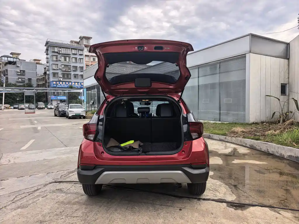 Toyota Yaris L 2022 — фото 8