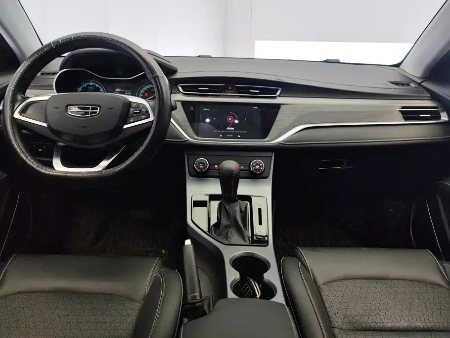 Geely Emgrand 2022 — фото 12