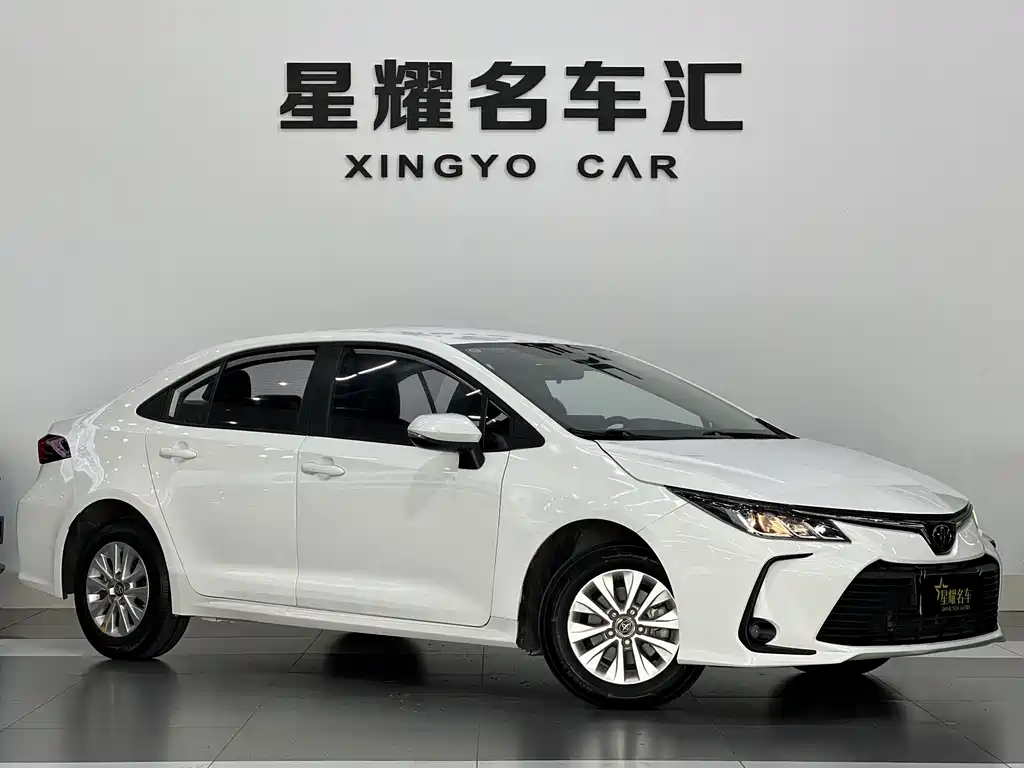 Toyota Corolla 2023 — фото 3