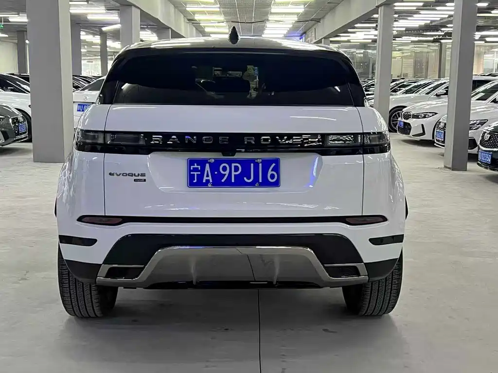 Land Rover Evoque 2021 — фото 8
