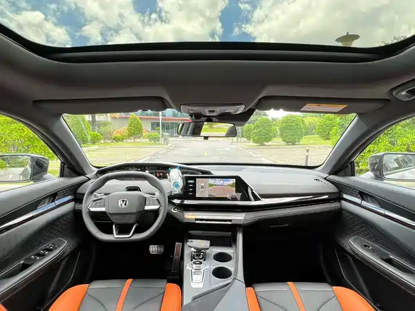 Changan UNI-V 2025