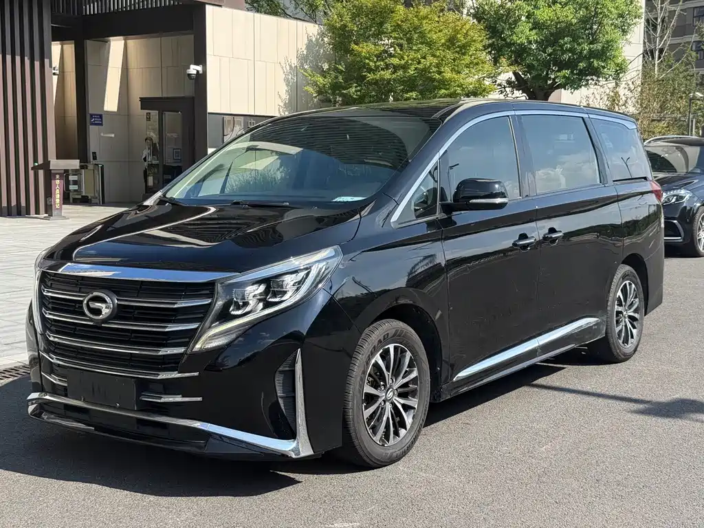 GAC Trumpchi M8 2022 — фото 1