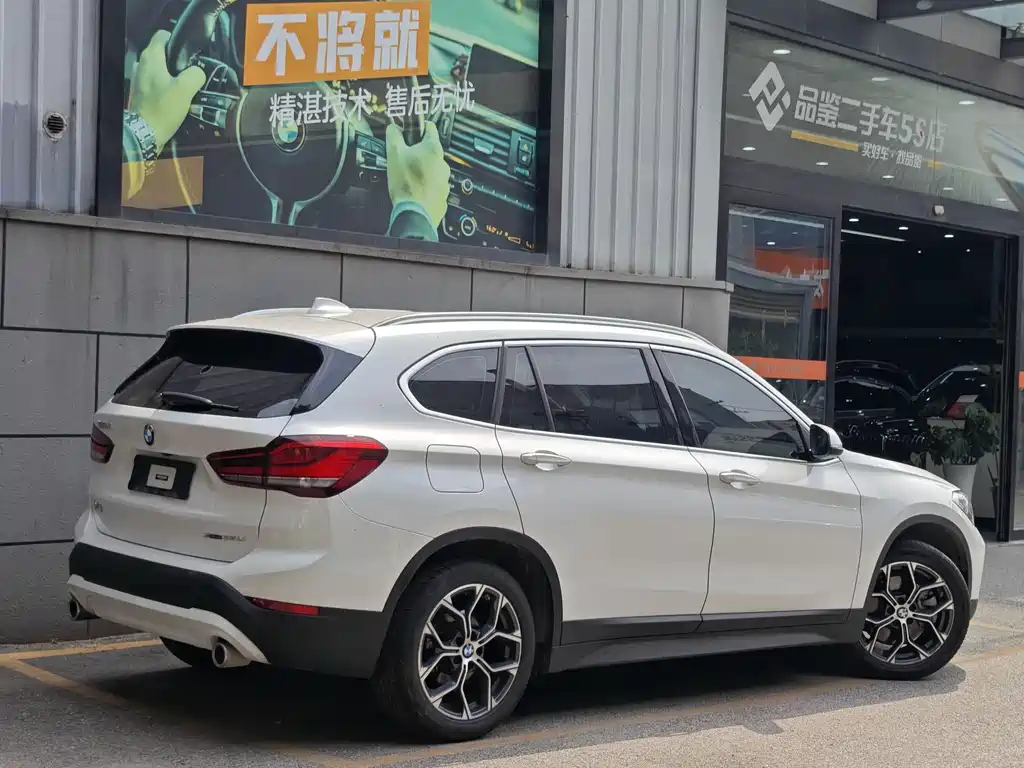 BMW X1 2022 — фото 4