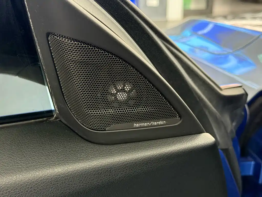 BMW 3 Series GT 2018 — фото 12