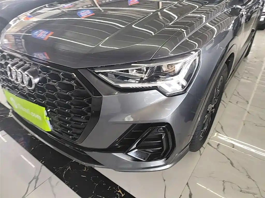 Audi Q3 Sportback 2021 — фото 24