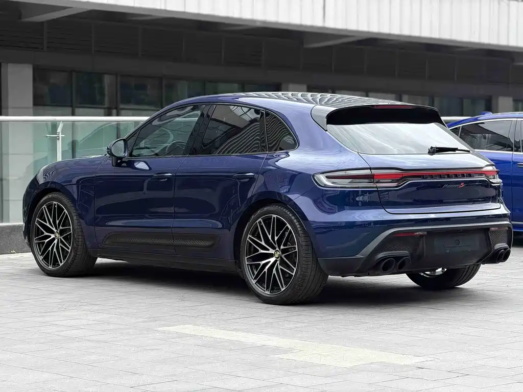 Porsche Macan 2022 — фото 16