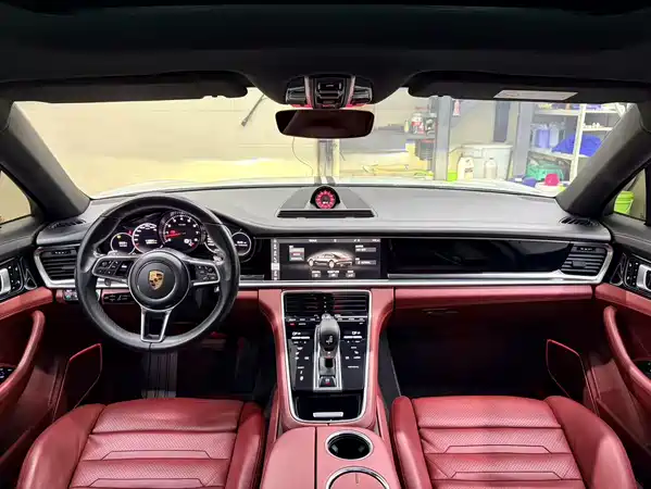 Porsche Panamera 2018